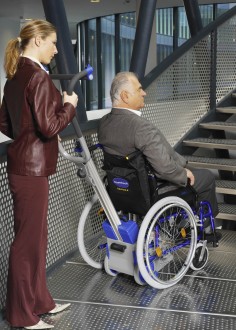 Monte-escaliers à fauteuil roulant intégré - Devis sur Techni-Contact.com - 2