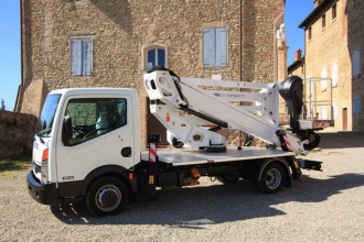 Nacelle sur camion hauteur de travail 20 mètres - Devis sur Techni-Contact.com - 1