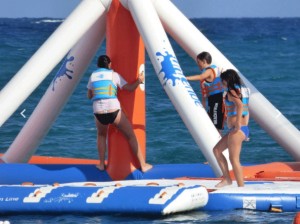 Parc aquatique gonflable capacité 85 personnes - Devis sur Techni-Contact.com - 2