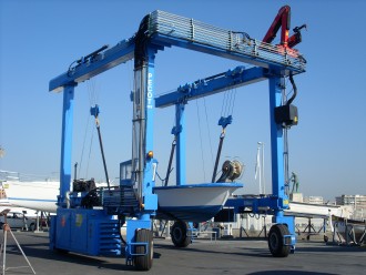 Portique élévateur à bateaux sur roues - Devis sur Techni-Contact.com - 1