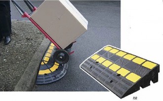 Rampe de trottoir d'accès PMR - Devis sur Techni-Contact.com - 2
