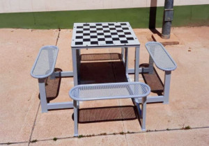 Table d’échecs extérieure avec 2 bancs en acier galvanisé - Devis sur Techni-Contact.com - 3