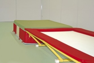 Trampoline linéaire de 6,70 m - Devis sur Techni-Contact.com - 1